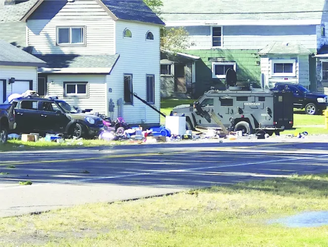 Man charged after standoff in Calumet ends peacefully